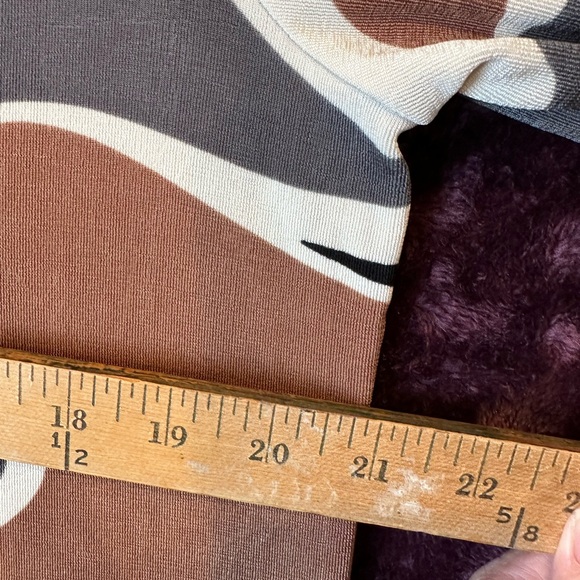 Chico’s Abstract Patterned Tunic Top Size 2/ Large - Picture 6 of 7